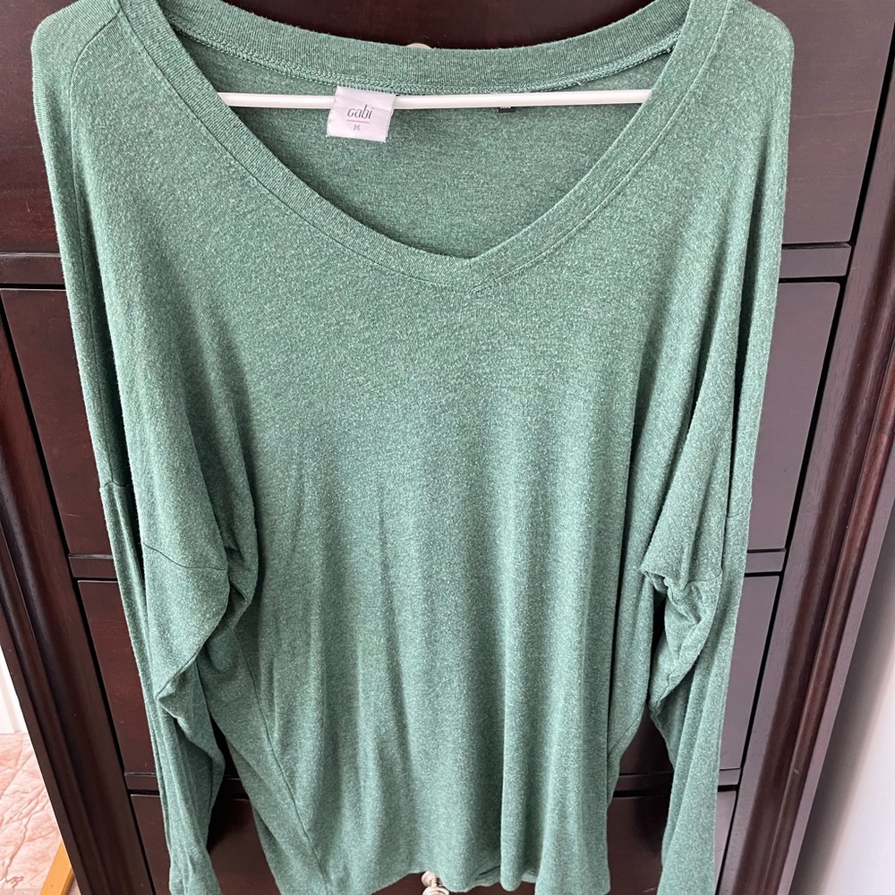 Cabi green long sleeve tee
